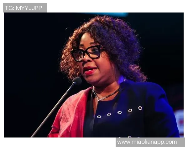 李纳德足球明星的辉煌历程与对足球界的深远影响解析